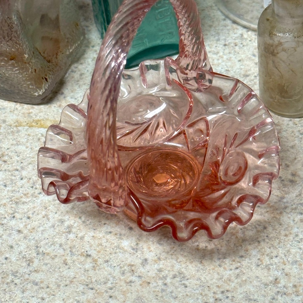 Vintage pink Fenton art glass basket